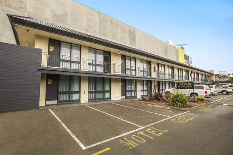 Nightcap At Matthew Flinders Hotel - Sydneys Hotel 30