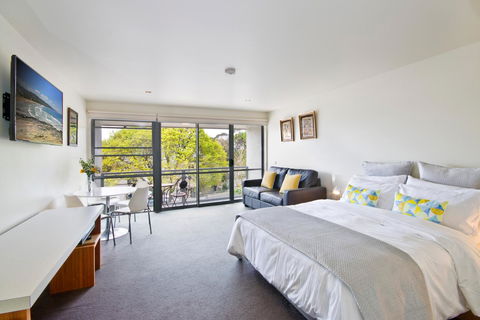 Lorne Bay View Motel - Sydneys Hotel 26