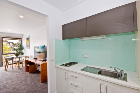 Lorne Bay View Motel - Sydneys Hotel 16