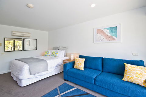 Lorne Bay View Motel - Sydneys Hotel 18