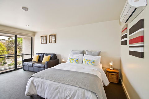 Lorne Bay View Motel - Sydneys Hotel 25