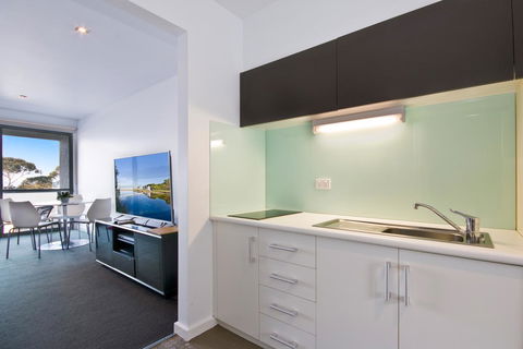 Lorne Bay View Motel - Sydneys Hotel 1