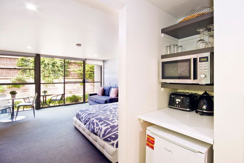 Lorne Bay View Motel - Sydneys Hotel 42