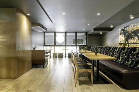 Brady Hotels Central Melbourne - Sydneys Hotel 14