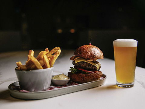 Pullman Melbourne City Centre - Sydneys Hotel 41