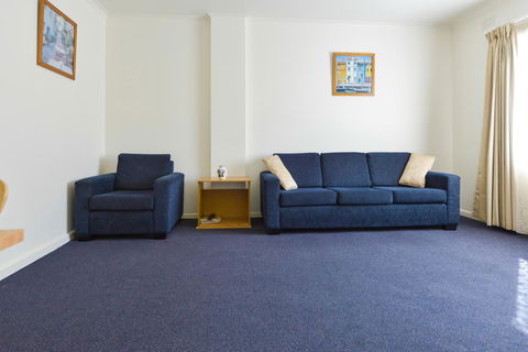 Heyfield Motel And Apartments - Sydneys Hotel 17