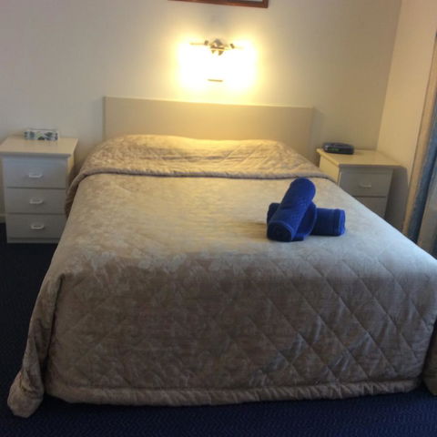 Heyfield Motel And Apartments - Sydneys Hotel 8