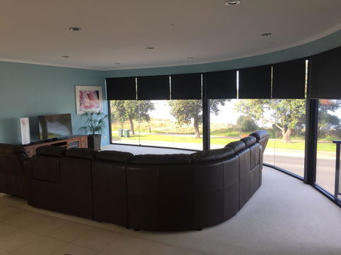 Heyfield Motel And Apartments - Sydneys Hotel 42