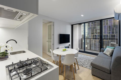Imagine Lighthouse - Sydneys Hotel 36