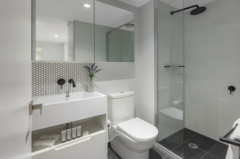Imagine Lighthouse - Sydneys Hotel 38