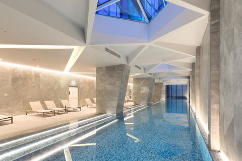 Imagine Lighthouse - Sydneys Hotel 32