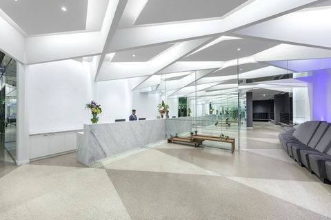Imagine Lighthouse - Sydneys Hotel 3
