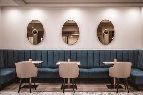 The Savoy Hotel On Little Collins Melbourne - Sydneys Hotel 4
