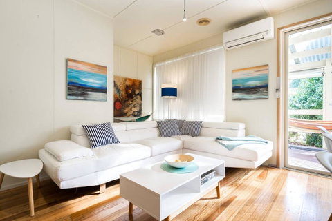 Nautique Beach House - Sydneys Hotel 2