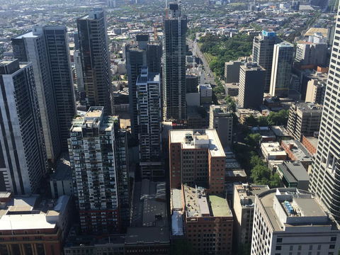 Melbourne SkyHigh Apartments - Sydneys Hotel 33