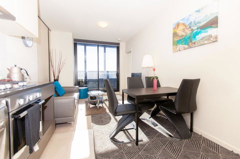 Melbourne SkyHigh Apartments - Sydneys Hotel 9
