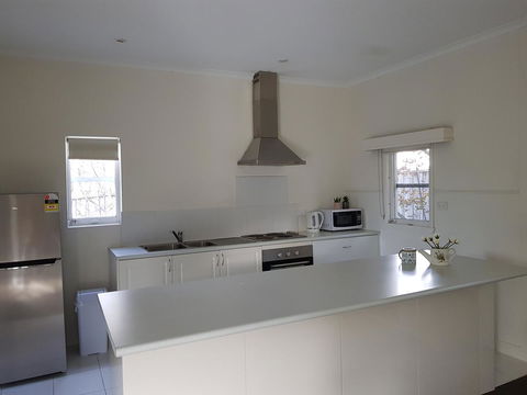 Dromana Holiday Beach House - Sydneys Hotel 8