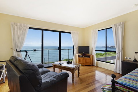 Clifftop Apartments Portland Vic - Sydneys Hotel 1