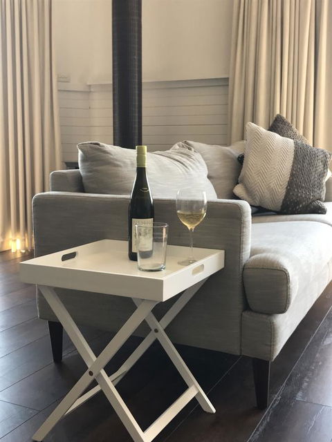 Hamptons In Healesville - Sydneys Hotel 2