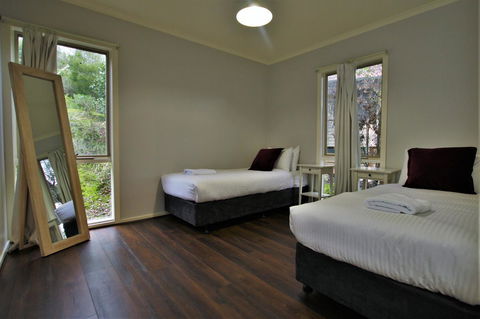 Hamptons In Healesville - Sydneys Hotel 8