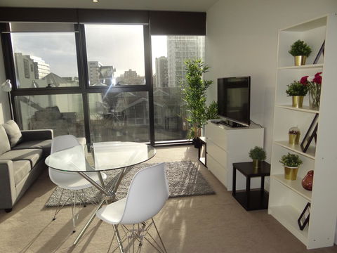 Amazing Accommodations: Vogue - Sydneys Hotel 14