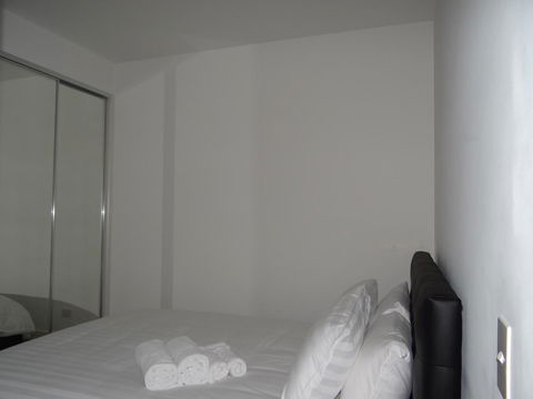 Amazing Accommodations: Vogue - Sydneys Hotel 24