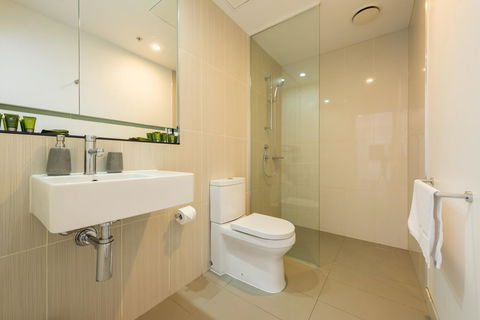 Amazing Accommodations: Vogue - Sydneys Hotel 39