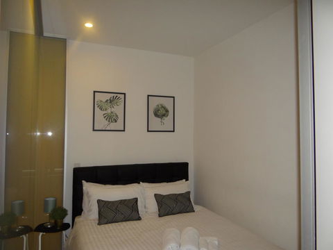 Amazing Accommodations: Vogue - Sydneys Hotel 8