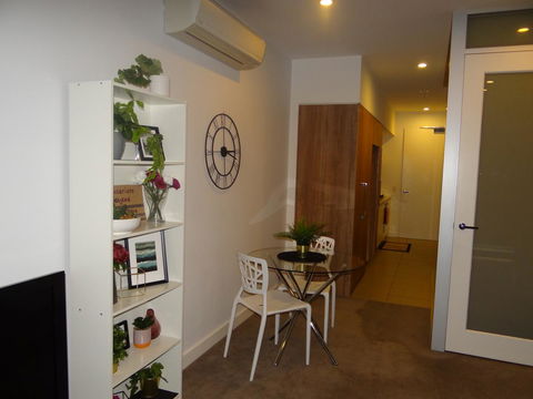 Amazing Accommodations: Vogue - Sydneys Hotel 3