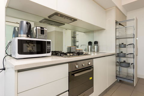 Amazing Accommodations: Vogue - Sydneys Hotel 29