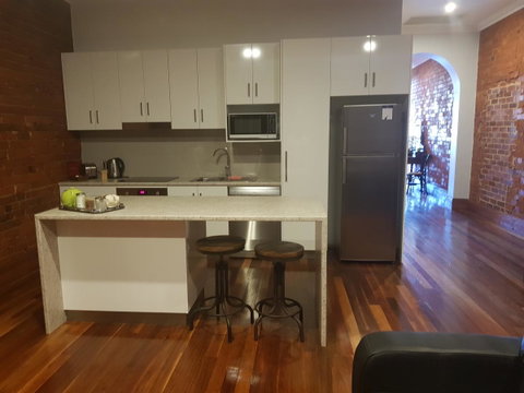 Sublime Spa Apartments - Sydneys Hotel 11