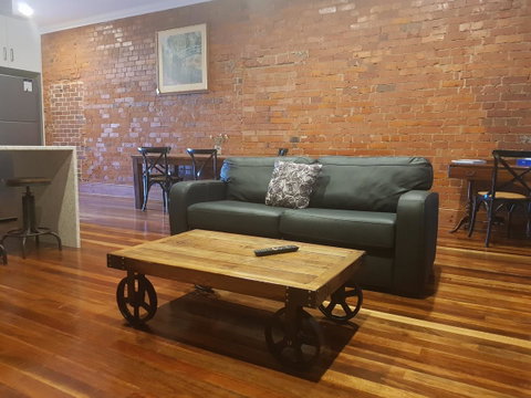 Sublime Spa Apartments - Sydneys Hotel 10