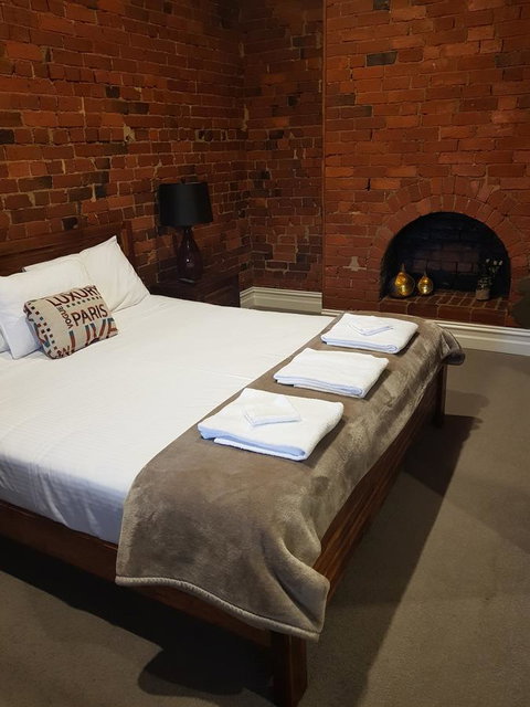 Sublime Spa Apartments - Sydneys Hotel 1