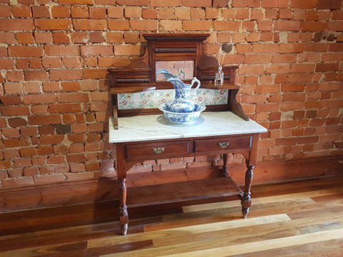 Sublime Spa Apartments - Sydneys Hotel 2