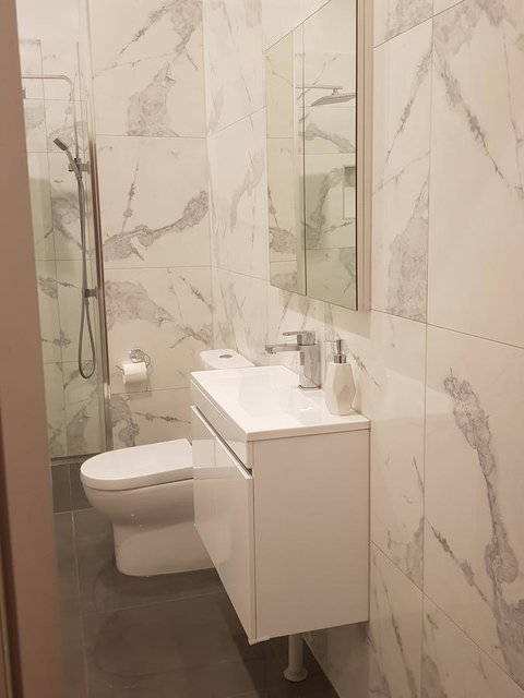 Sublime Spa Apartments - Sydneys Hotel 15