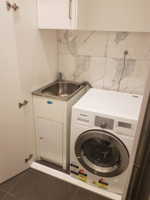 Sublime Spa Apartments - Sydneys Hotel 8