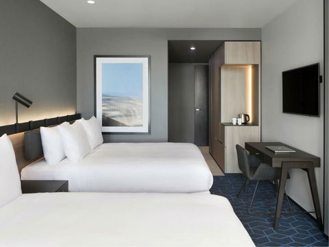Vibe Hotel Melbourne Docklands - Sydneys Hotel 11
