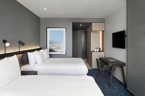 Vibe Hotel Melbourne Docklands - Sydneys Hotel 42
