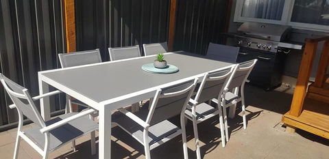 Echo Beach Tourist Park - Sydneys Hotel 16