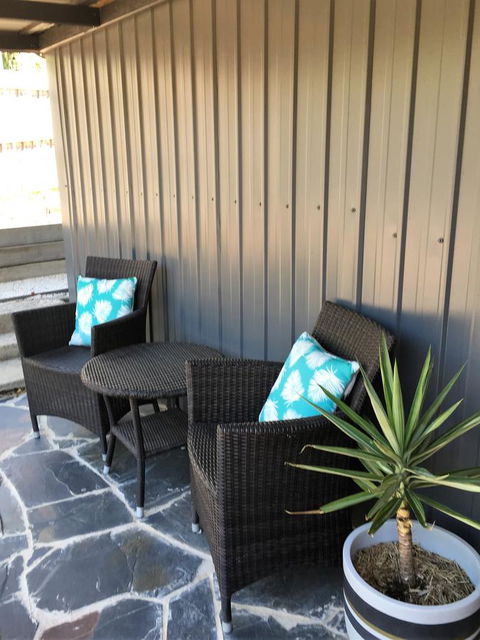 The Cosy Bungalow - Sydneys Hotel 13