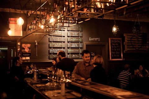 Central Club Hotel - Sydneys Hotel 40