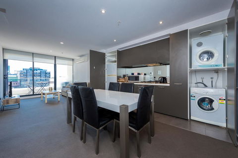 Amazing Accommodations : South Yarra - Sydneys Hotel 41