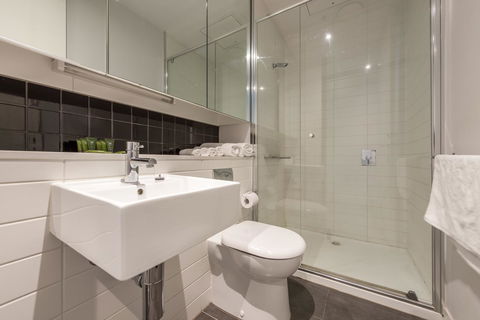 Amazing Accommodations : South Yarra - Sydneys Hotel 20