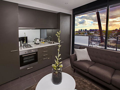 Amazing Accommodations : South Yarra - Sydneys Hotel 0