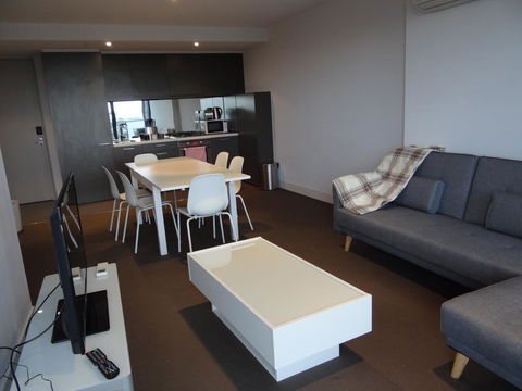 Amazing Accommodations : South Yarra - Sydneys Hotel 8
