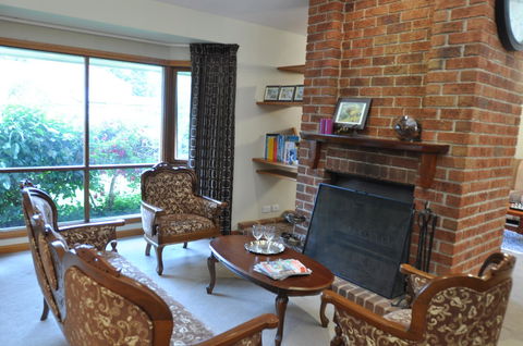 Crimea Retreat - Sydneys Hotel 31