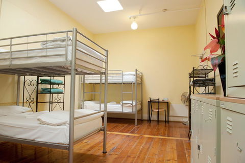 Hotel Claremont Guest House - Sydneys Hotel 37