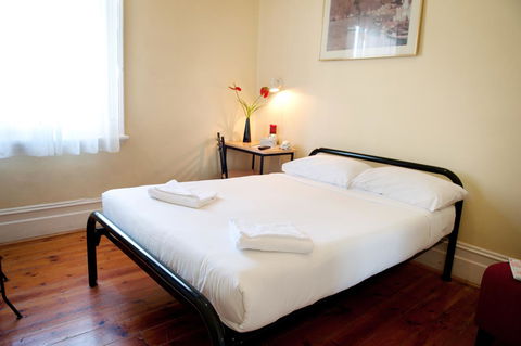 Hotel Claremont Guest House - Sydneys Hotel 33