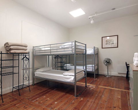 Hotel Claremont Guest House - Sydneys Hotel 22