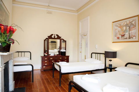 Hotel Claremont Guest House - Sydneys Hotel 40